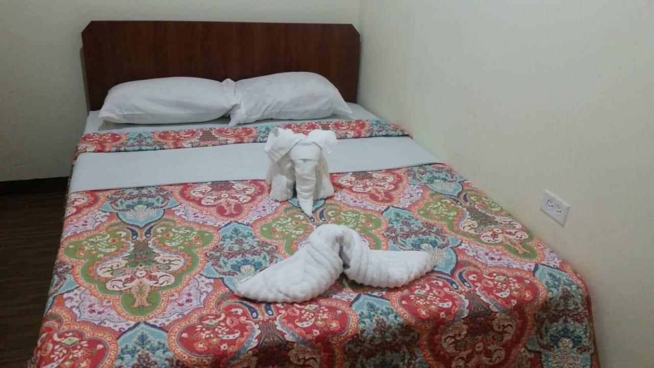 Studio 27 Inn Piarco エクステリア 写真