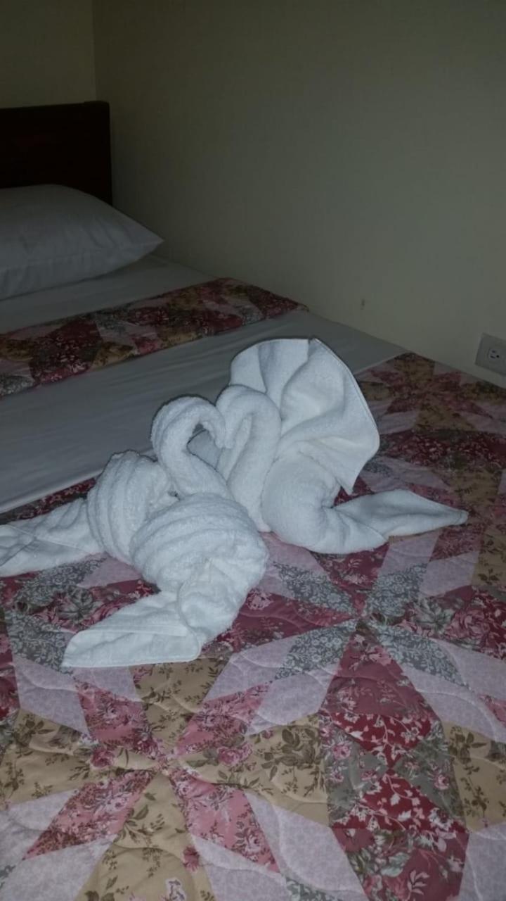 Studio 27 Inn Piarco エクステリア 写真