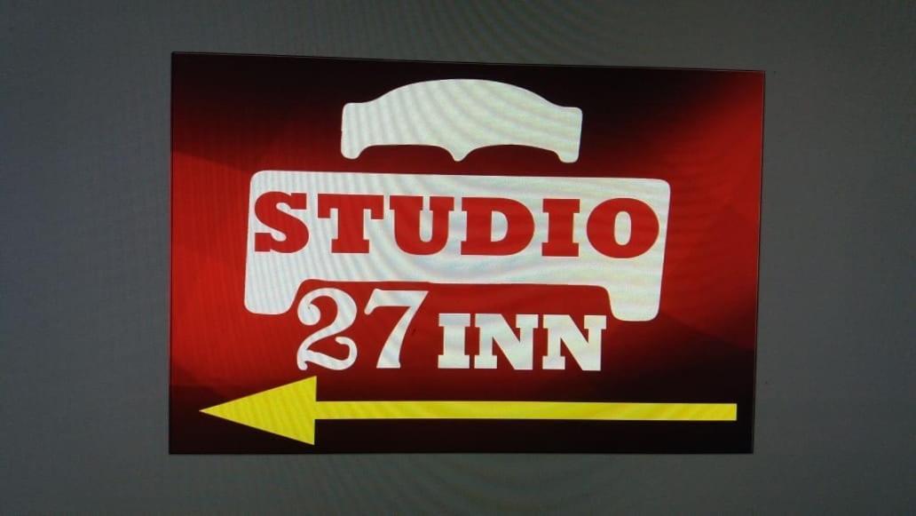 Studio 27 Inn Piarco エクステリア 写真